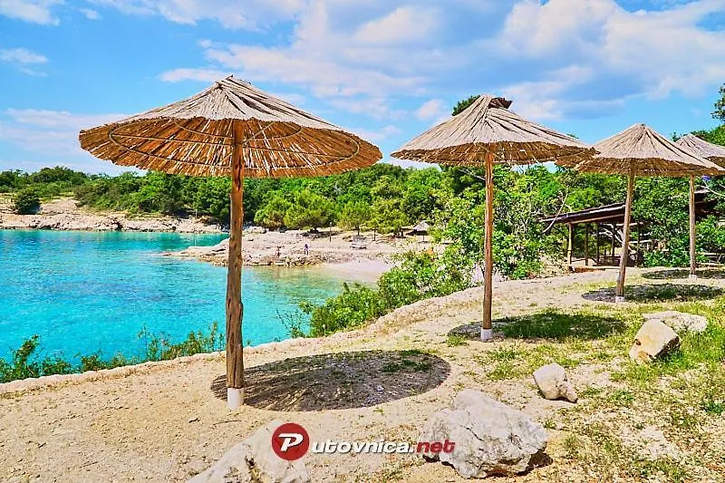 Apartment Iris & Elena Pinezici  0*, Pinezici (Krk) Croatia
